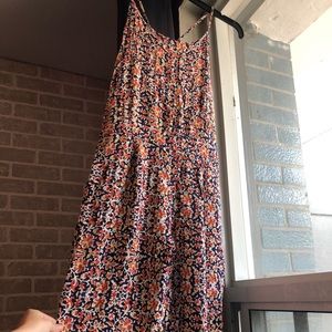 🔥 3 for $15🔥 Floral print romper - with pockets!